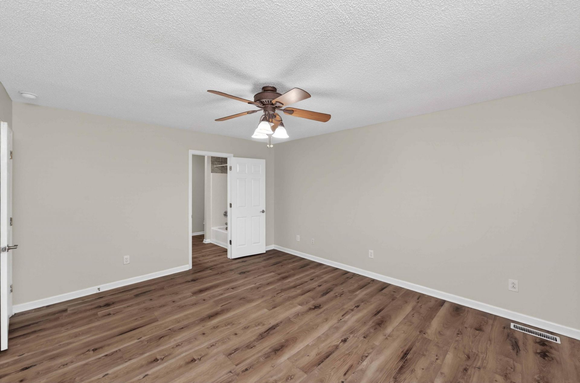 133 Rockin Horse Lane Photo 31