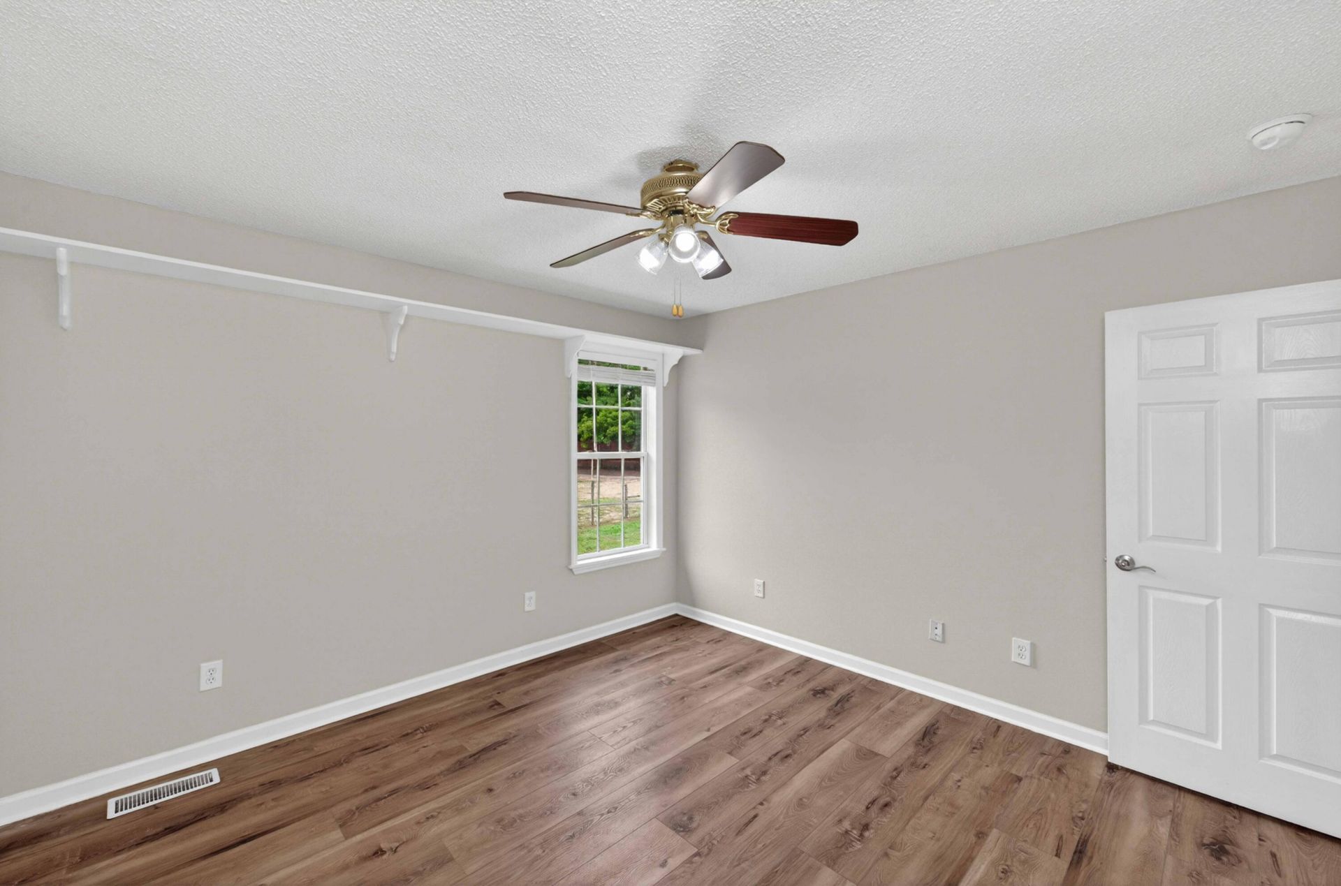 133 Rockin Horse Lane Photo 37