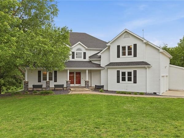 2641 Greenwood Drive, Ottawa, KS 66067