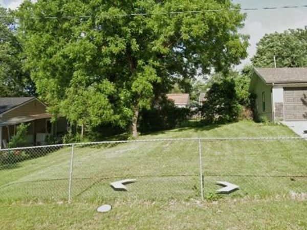 5921 Cypress Place, Kansas City, MO 64130