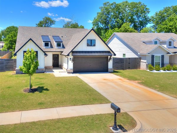 13426 S 93rd East Avenue , Bixby, OK 74008