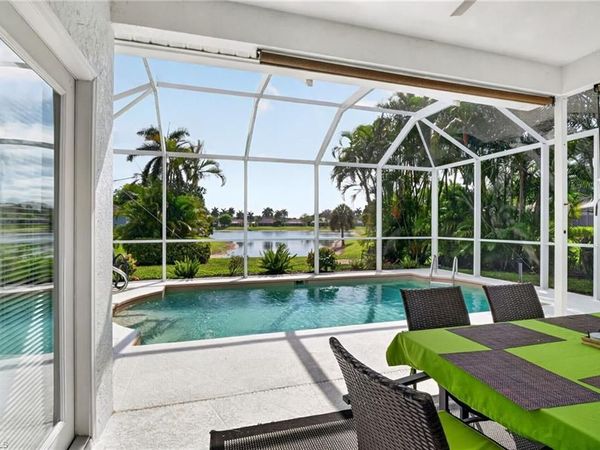 912 Briarwood BLVD, NAPLES, FL 34104
