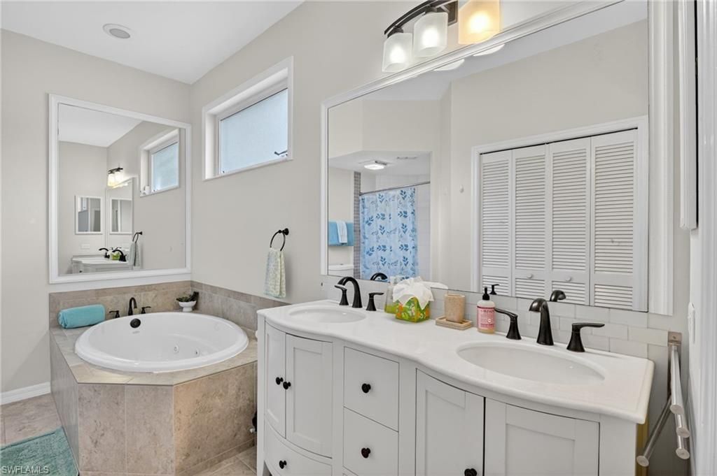 912 Briarwood Blvd, Naples, FL 34104 Photo