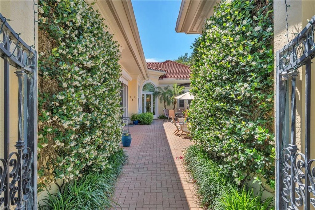 7060 Verde Way, Naples, FL 34108 Photo