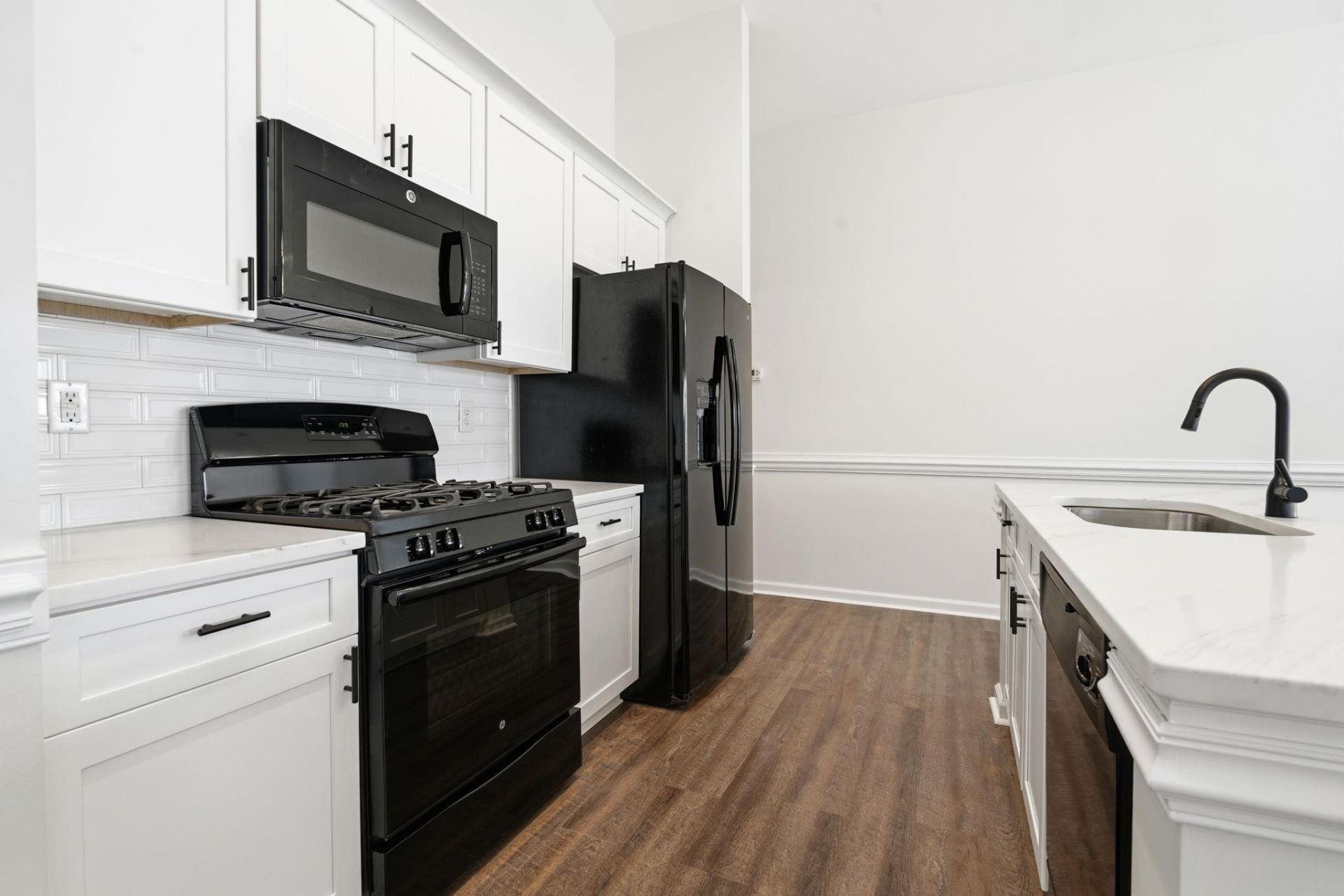 4443 Livorn Loop Photo 14