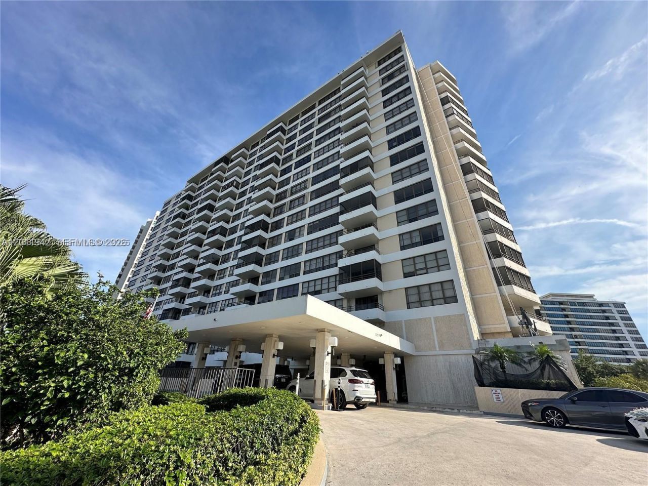 600 Three Islands Blvd , Unit 212, Hallandale Beach, FL 33009 Photo