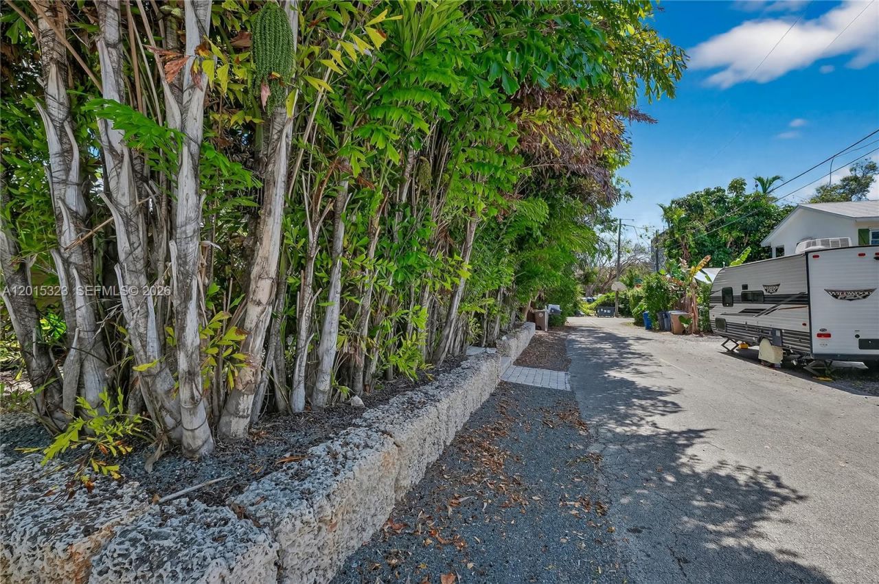 85 Henry Morgan Dr , Key Largo, FL 33037 Photo