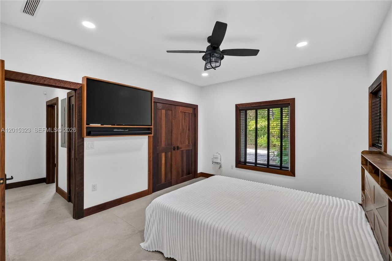 85 Henry Morgan Dr , Key Largo, FL 33037 Photo