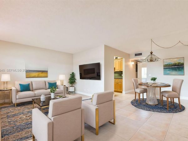 13355 SW 9th Ct, Unit 104H, Pembroke Pines, FL 33027