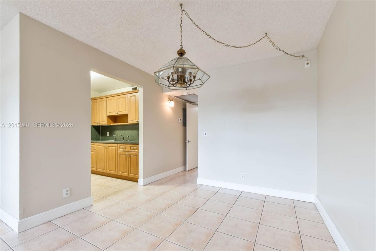 13355 SW 9th Ct, Unit 104H, Pembroke Pines, FL 33027 Photo