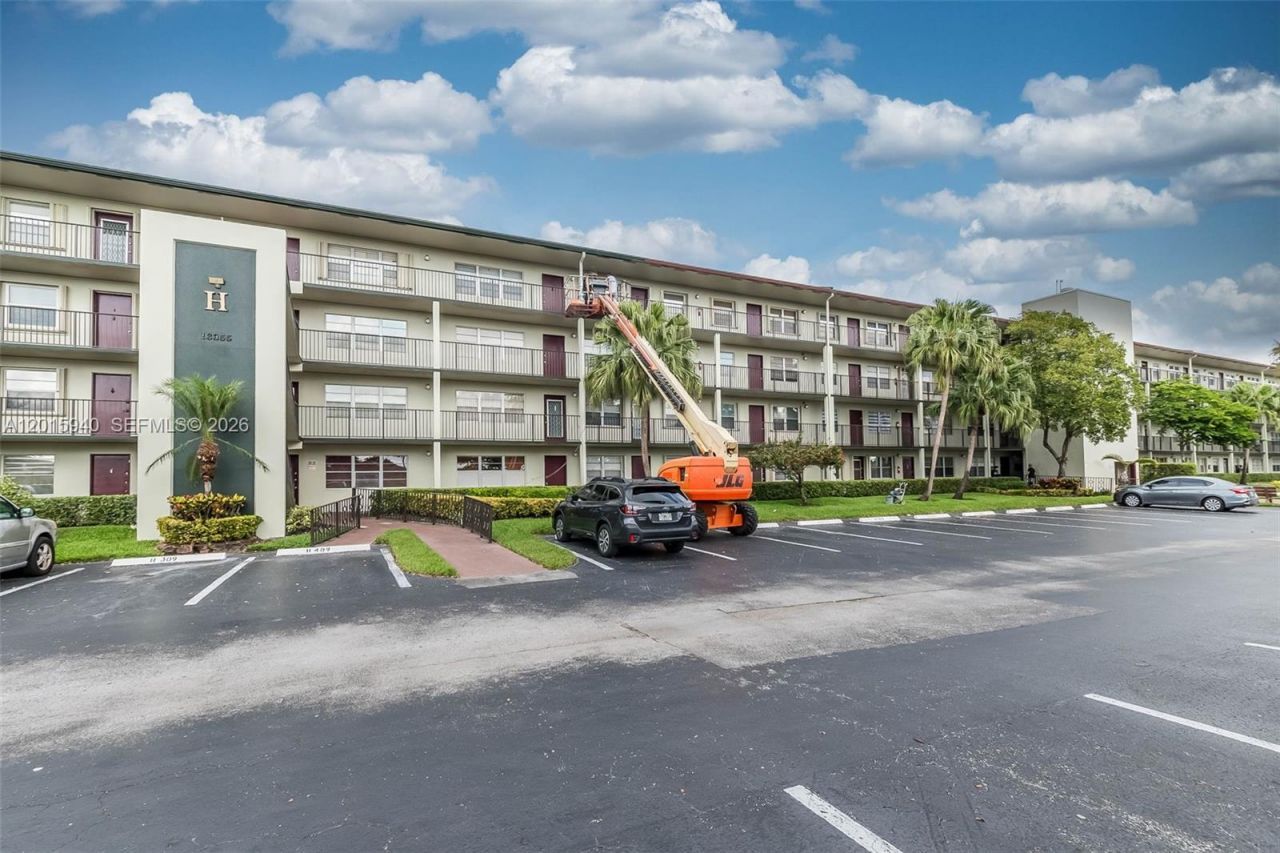 13355 SW 9th Ct, Unit 104H, Pembroke Pines, FL 33027 Photo