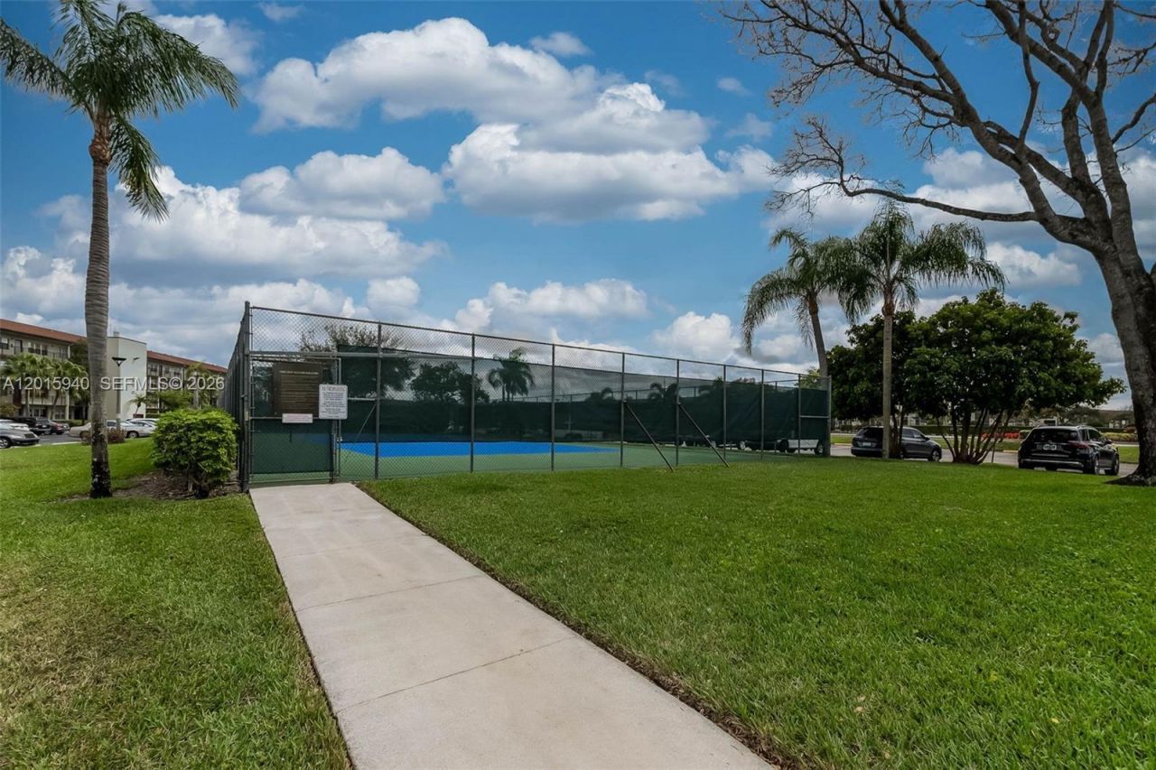 13355 SW 9th Ct, Unit 104H, Pembroke Pines, FL 33027 Photo