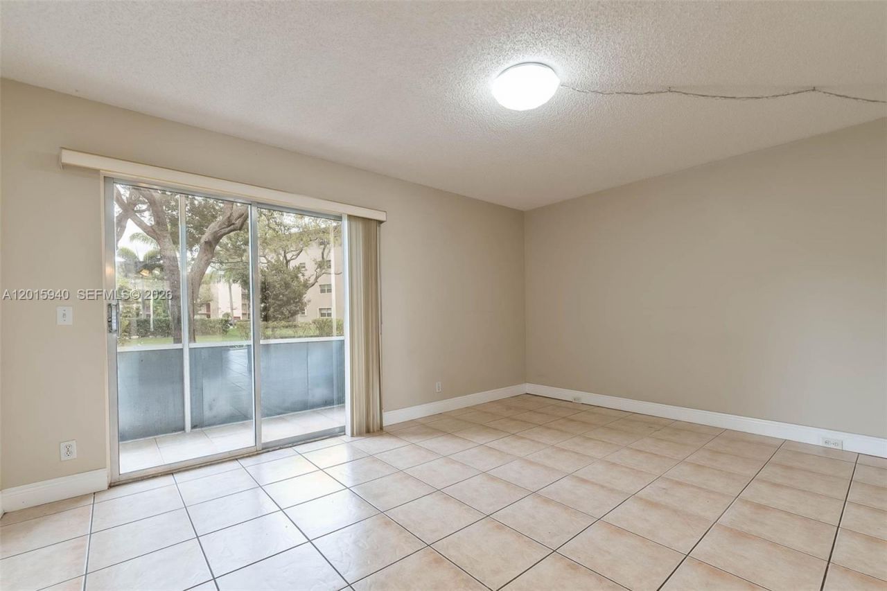 13355 SW 9th Ct, Unit 104H, Pembroke Pines, FL 33027 Photo