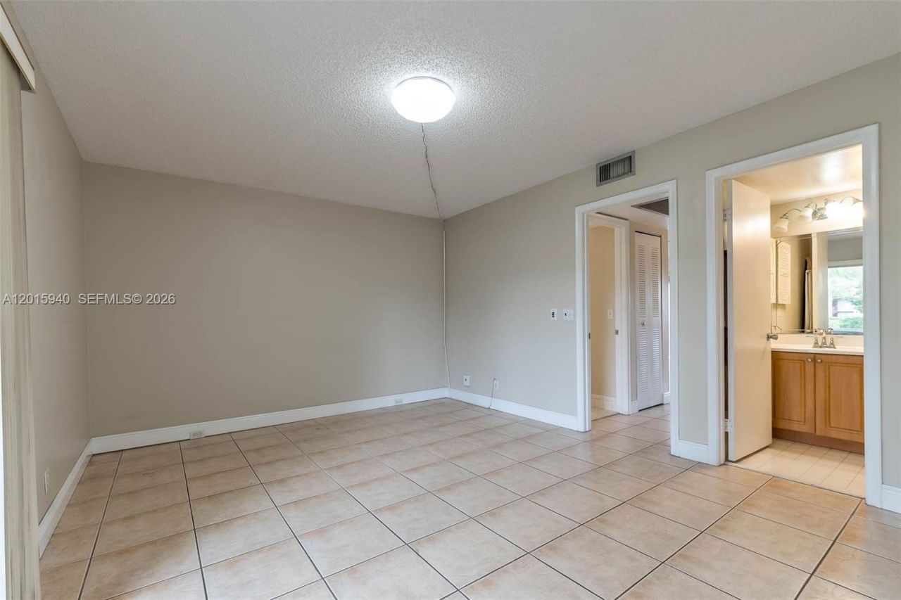 13355 SW 9th Ct, Unit 104H, Pembroke Pines, FL 33027 Photo