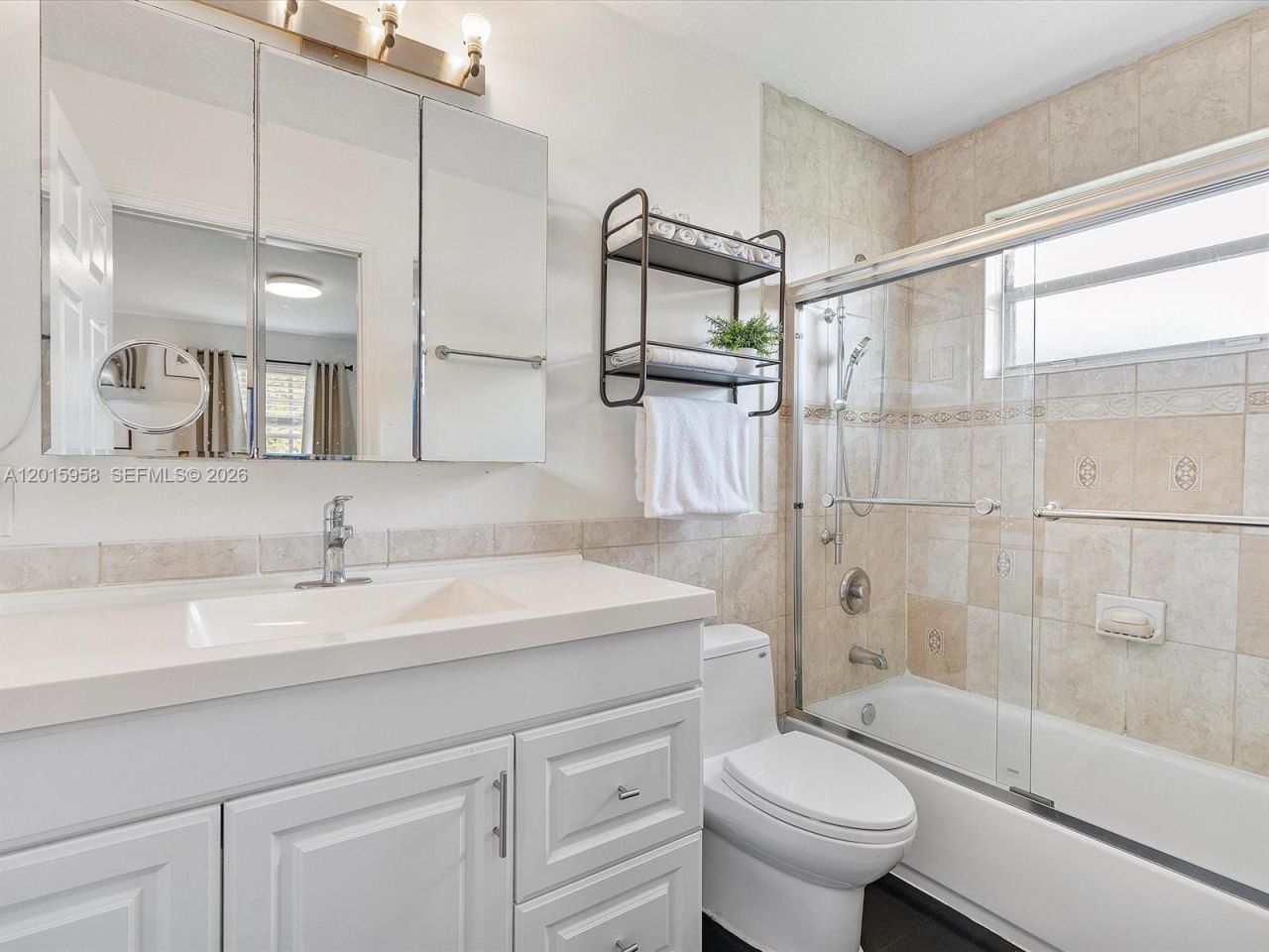 200 SW 2nd Ave , Hallandale Beach, FL 33009 Photo
