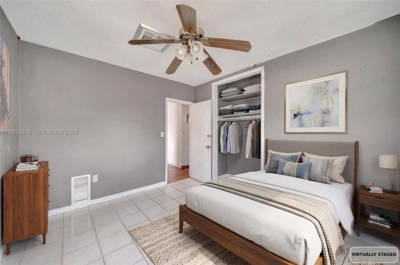 2890 NW 160th St, Miami Gardens, FL 33054 Photo
