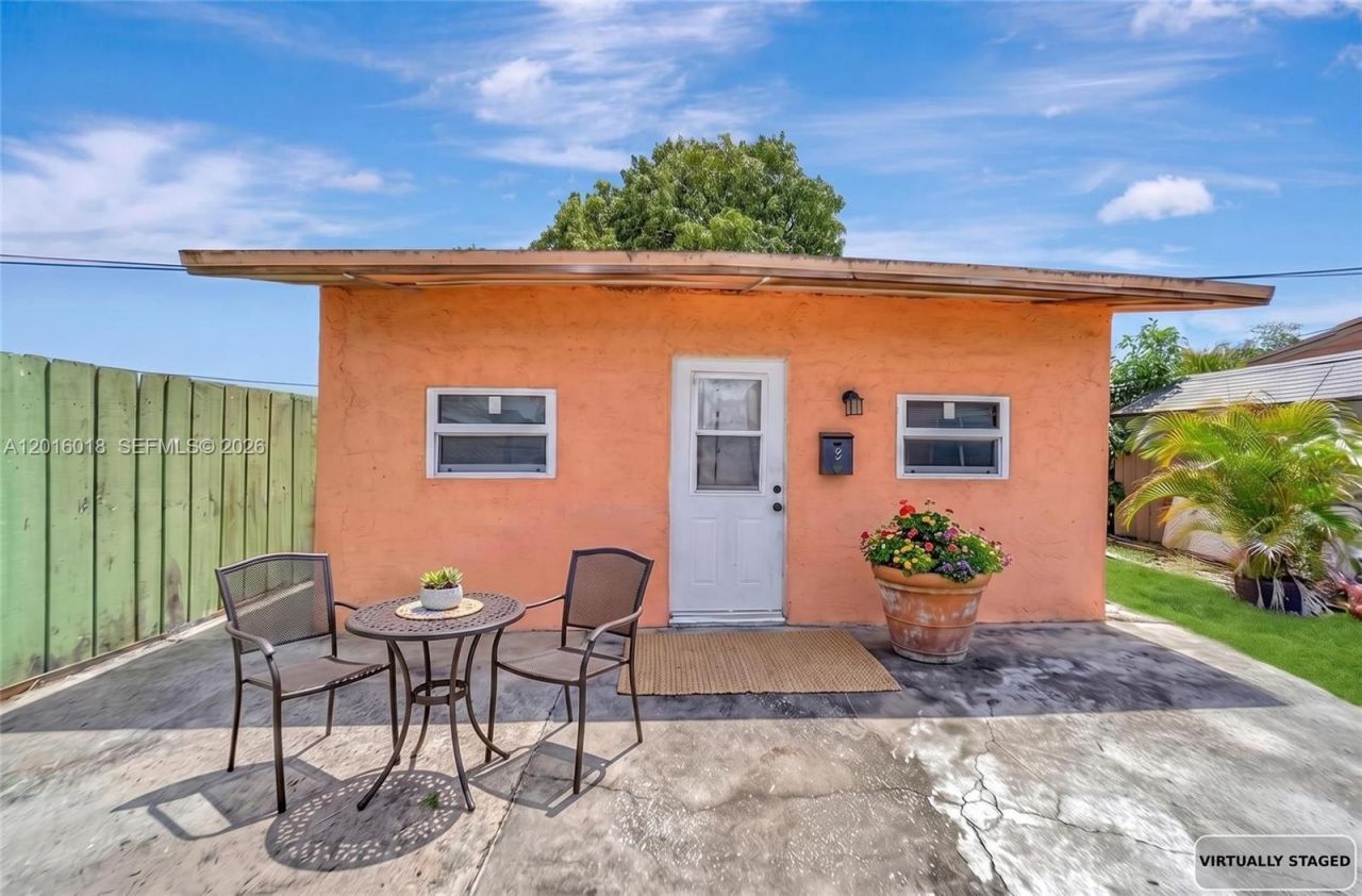 2890 NW 160th St, Miami Gardens, FL 33054 Photo