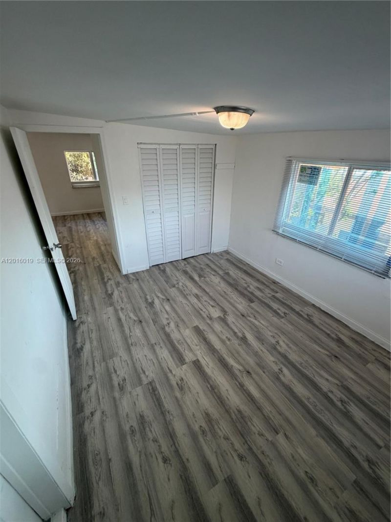 151 NW 17th Pl, Unit 3, Miami, FL 33125 Photo