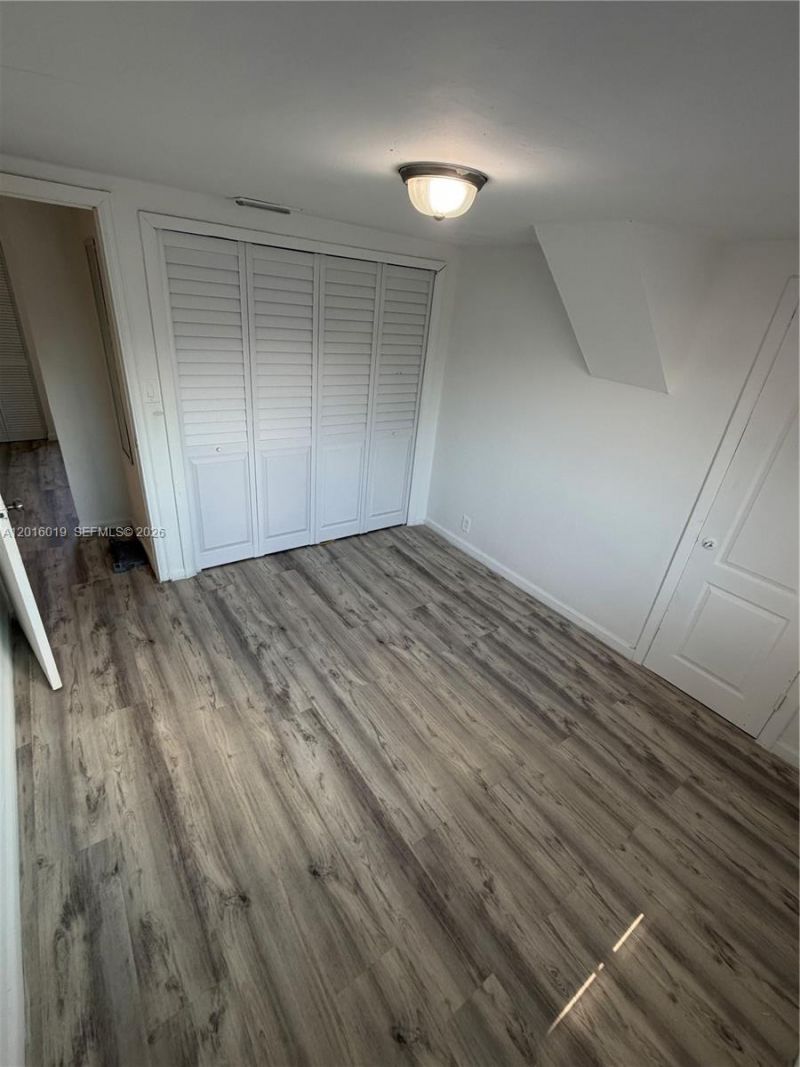 151 NW 17th Pl, Unit 3, Miami, FL 33125 Photo