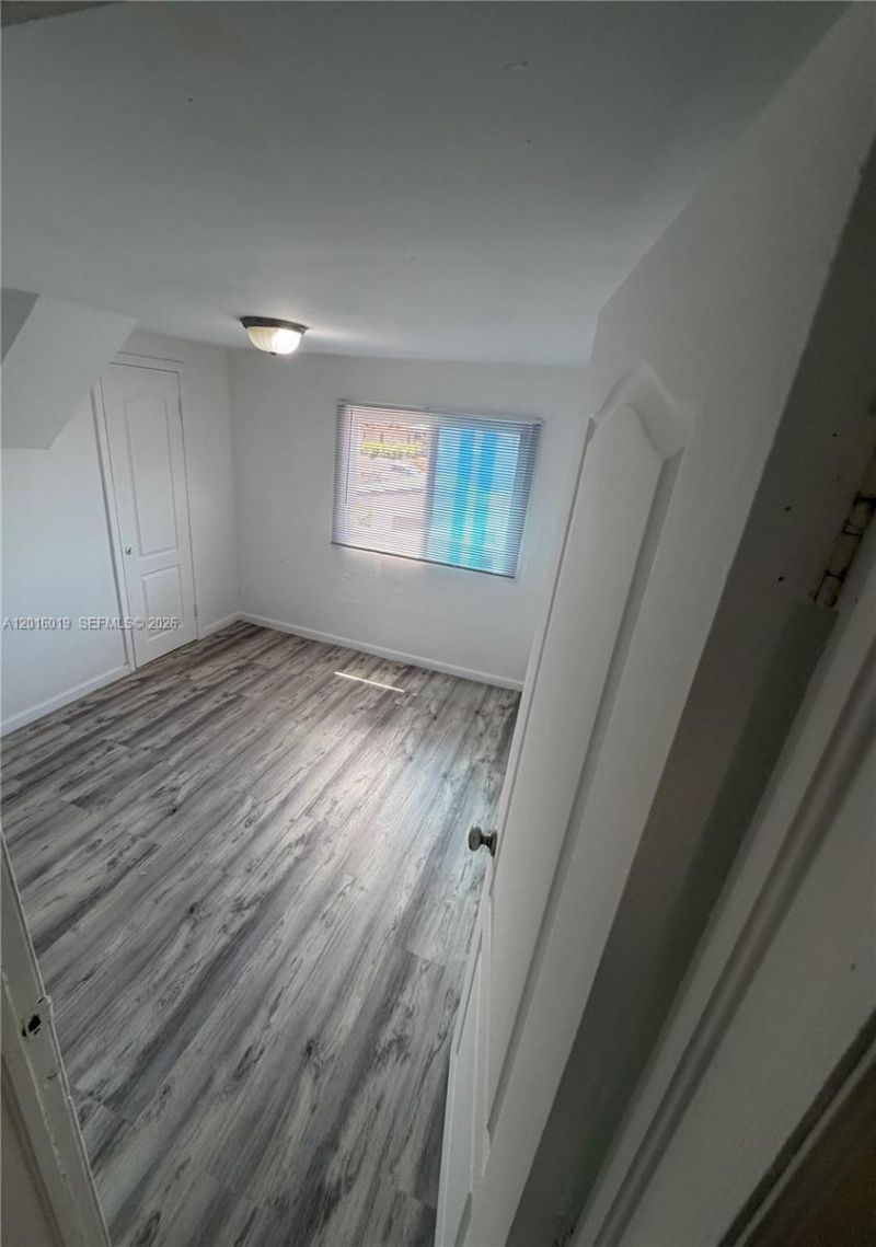 151 NW 17th Pl, Unit 3, Miami, FL 33125 Photo