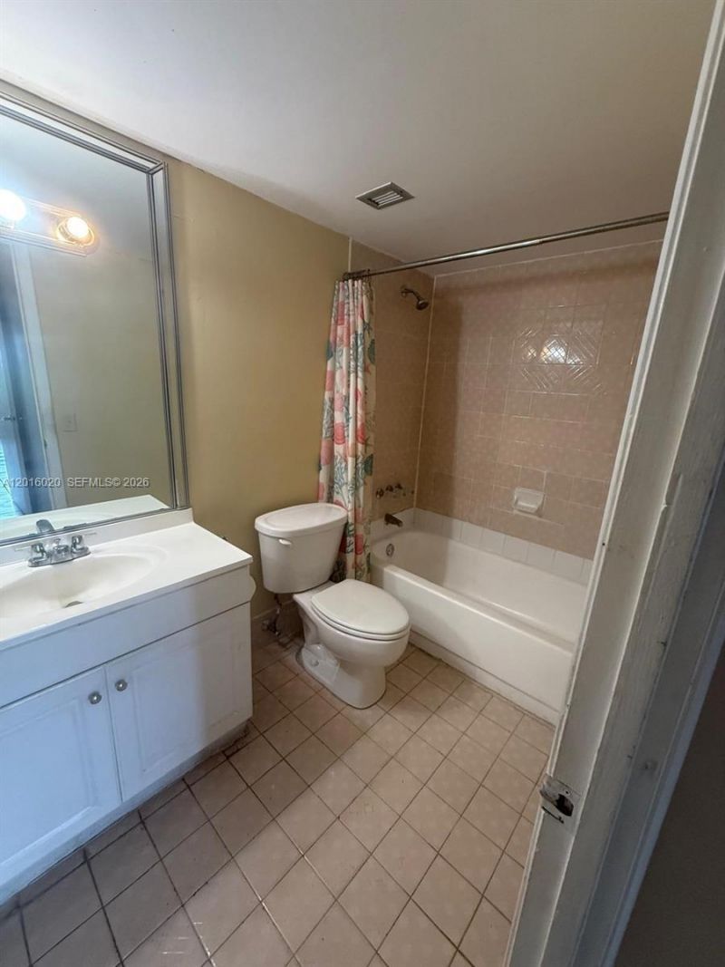 Please Call For Address, Unit 705C, Miami, FL 33174 Photo