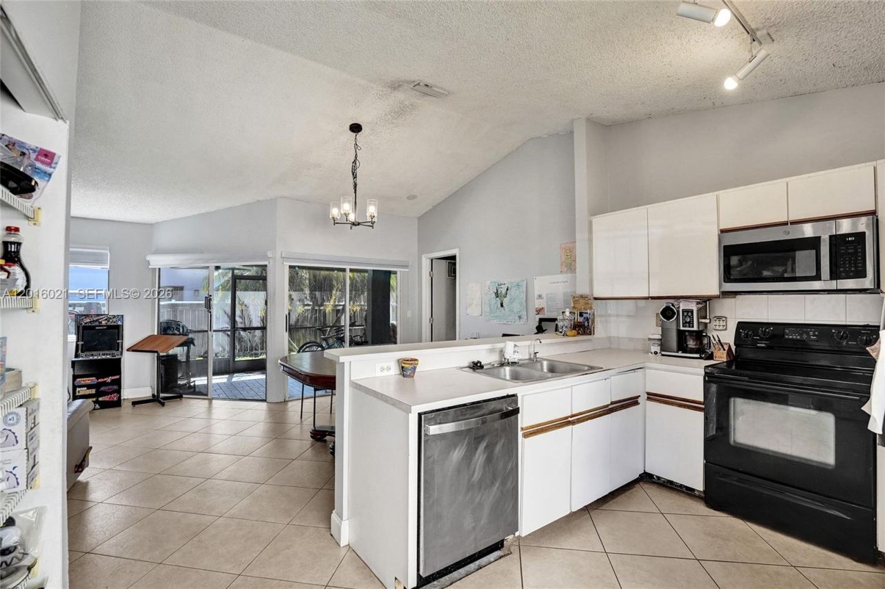 11730 NW 12th St, Pembroke Pines, FL 33026 Photo