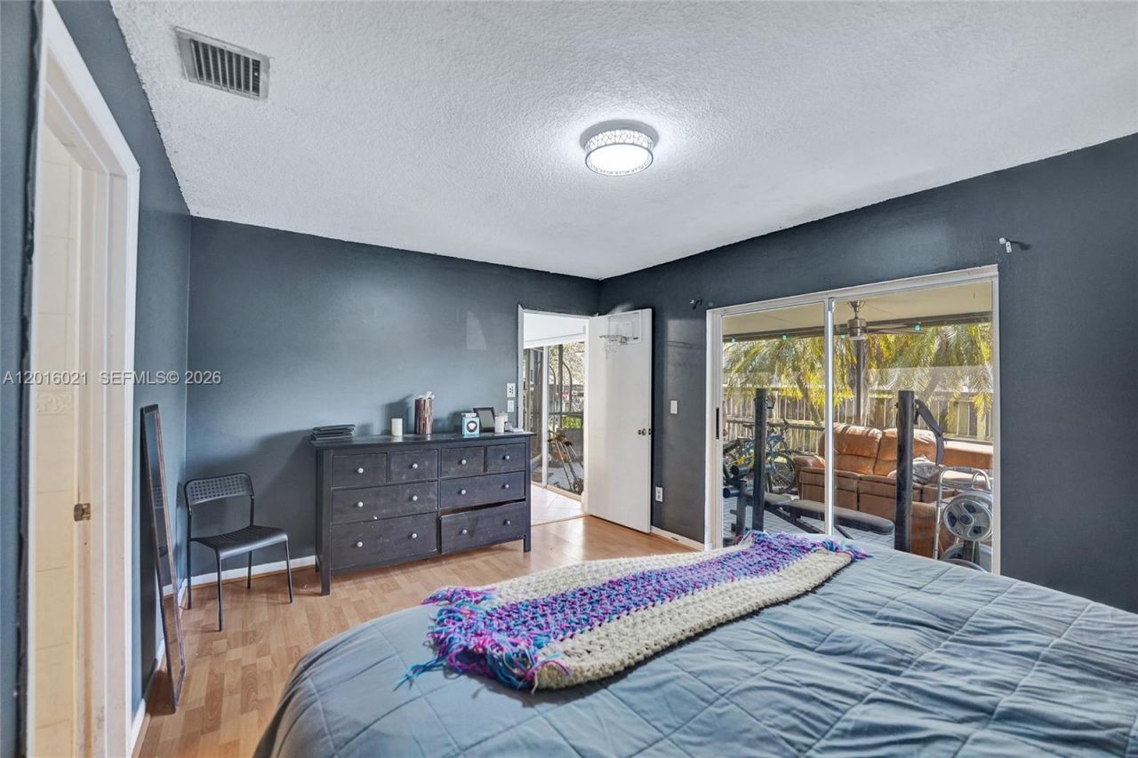 11730 NW 12th St, Pembroke Pines, FL 33026 Photo