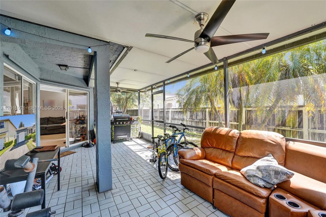 11730 NW 12th St, Pembroke Pines, FL 33026 Photo