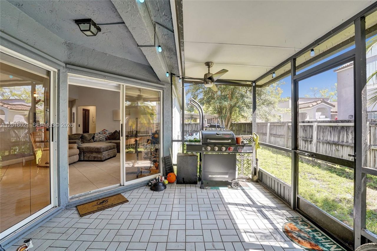 11730 NW 12th St, Pembroke Pines, FL 33026 Photo