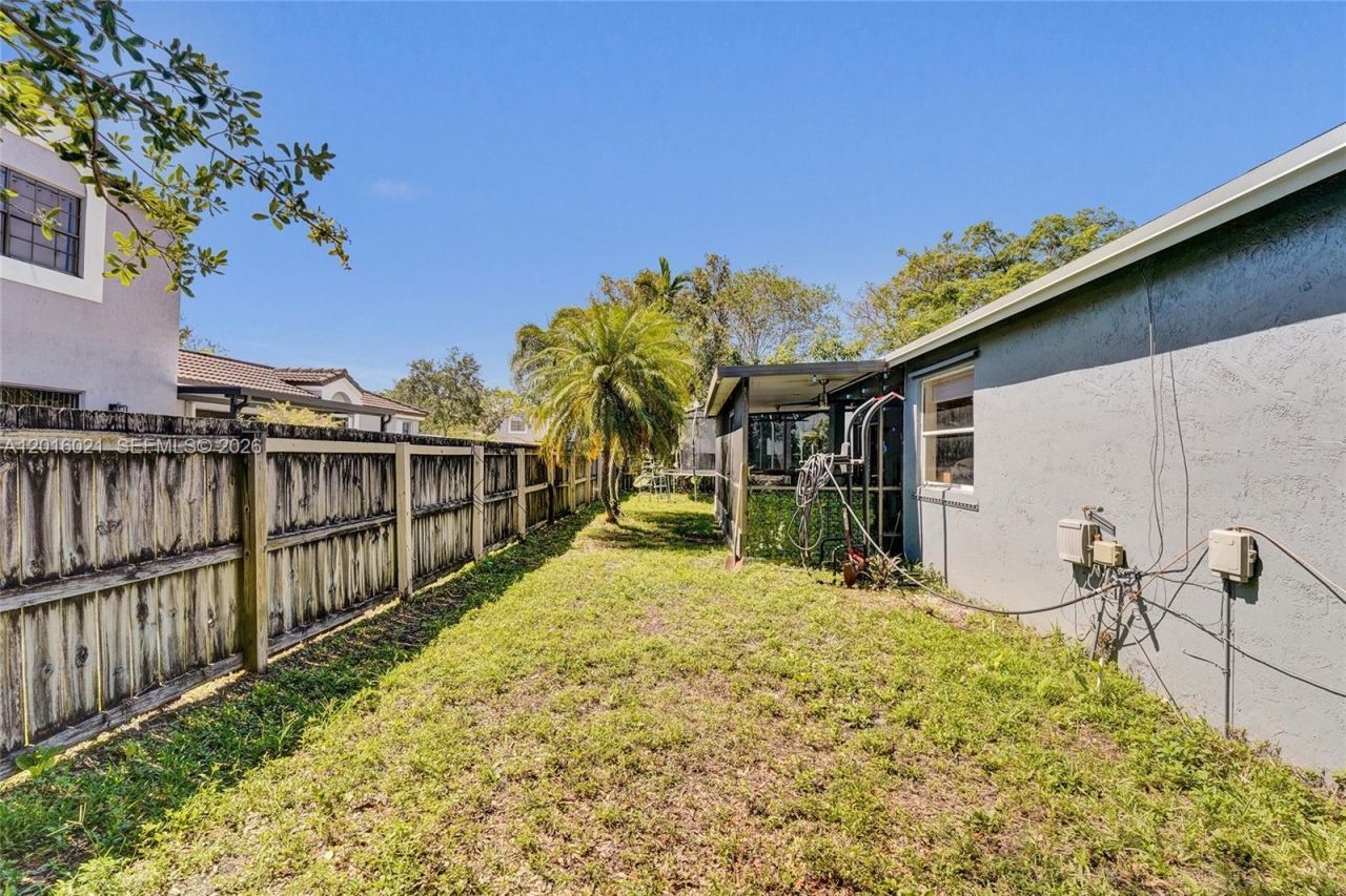 11730 NW 12th St, Pembroke Pines, FL 33026 Photo