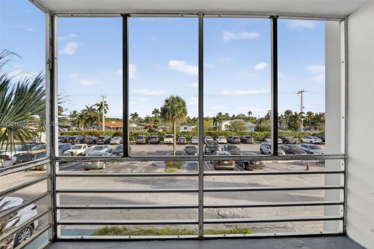 2761 Taft St, Unit 212, Hollywood, FL 33020 Photo