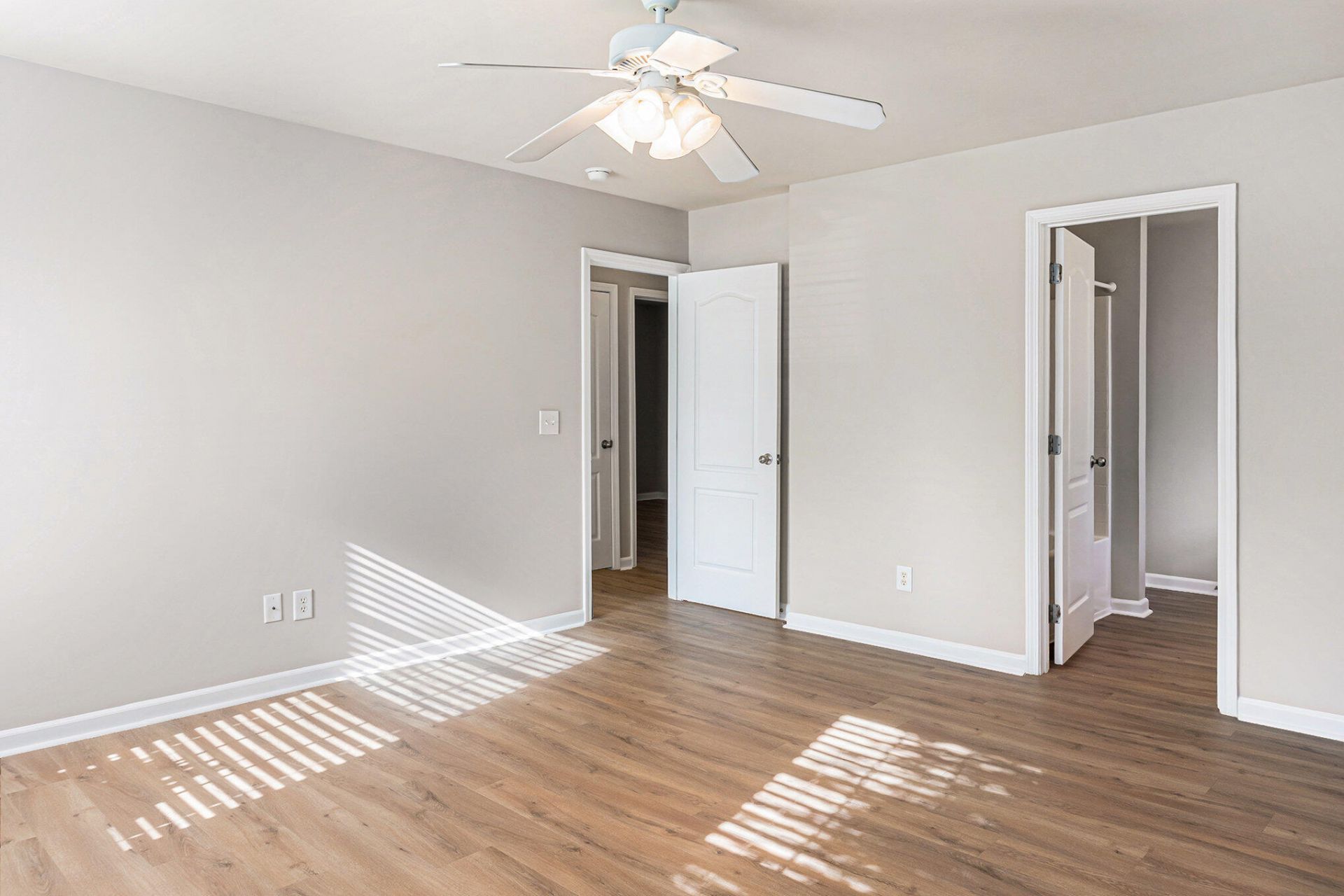 504 Savannah River Drive Photo 12
