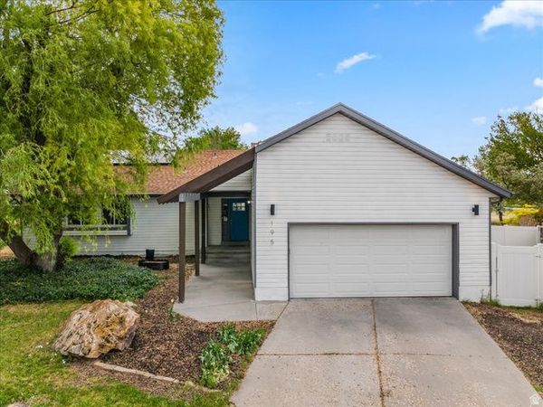 195 COUNTRY CLUB DR , Stansbury Park, UT 84074