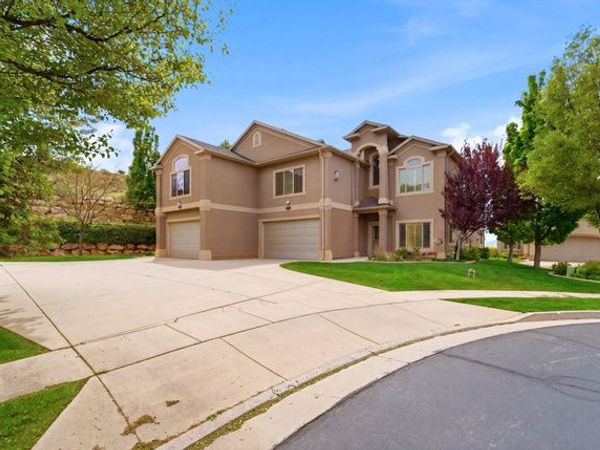 202 EDGEWOOD CIR , North Salt Lake, UT 84054
