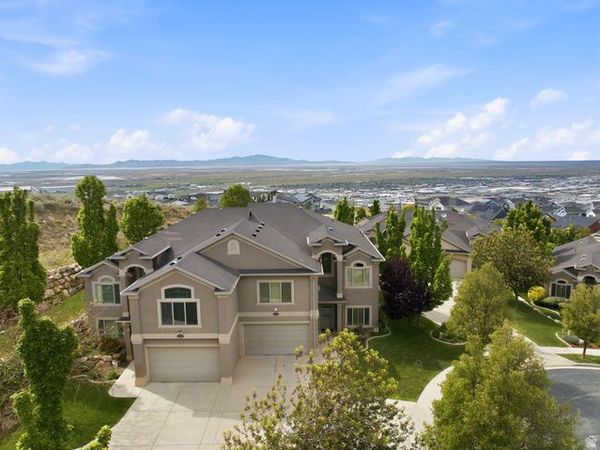 202 EDGEWOOD CIR , North Salt Lake, UT 84054