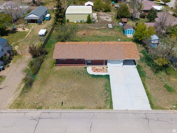 165 E 200 S, Monticello, UT 84535