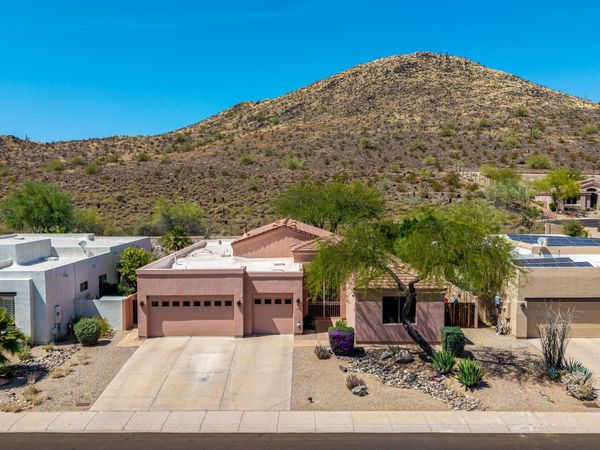 6314 W HILL Lane, Glendale, AZ 85310