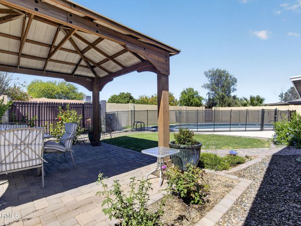 418 W JASPER Drive W, Chandler, AZ 85225