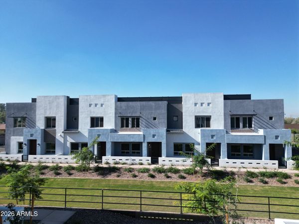 733 E Commonwealth Avenue, Unit 27, Chandler, AZ 85225
