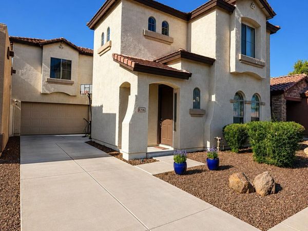 2706 E Longhorn Place, Chandler, AZ 85286