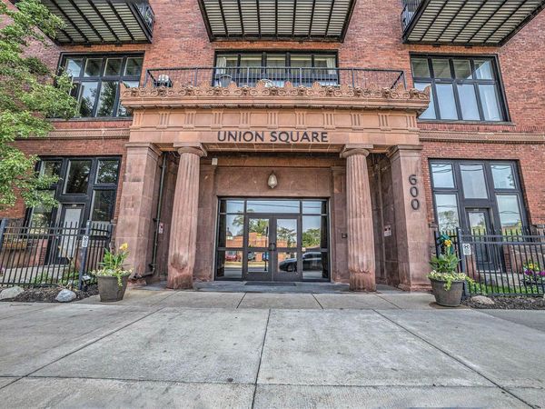 600 Broadway Avenue NW, Unit 402, Grand Rapids, MI 49504