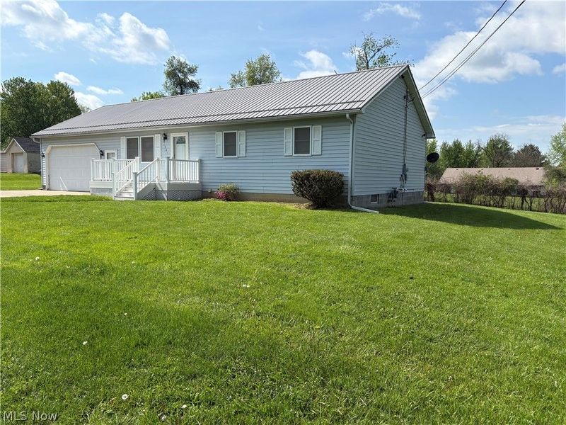 1945 Nair Street , Youngstown, OH 44505 Photo 3
