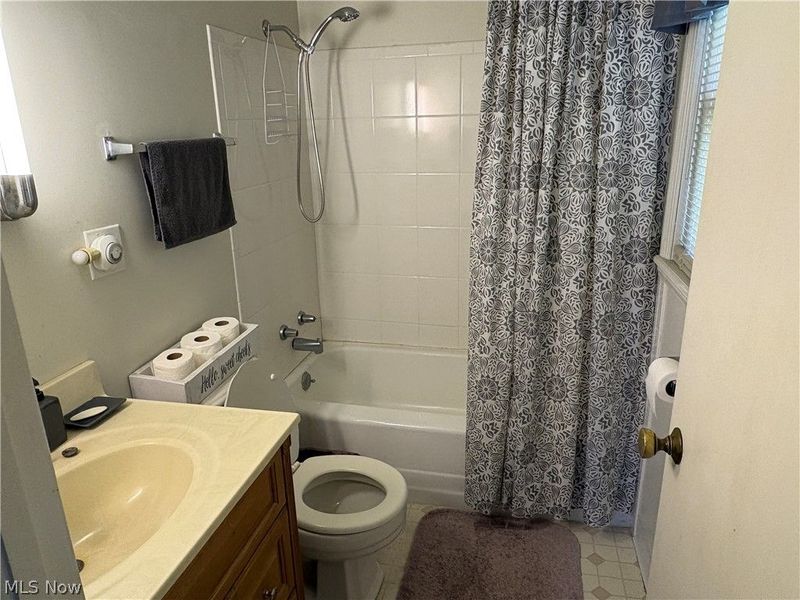 1945 Nair Street , Youngstown, OH 44505 Photo 32