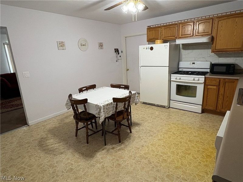 1945 Nair Street , Youngstown, OH 44505 Photo 9