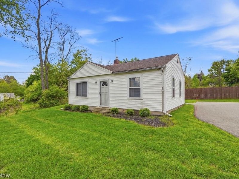 39 Castle Drive , Stow, OH 44262 Photo 10