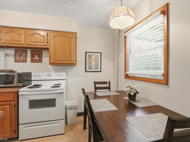 39 Castle Drive , Stow, OH 44262 Photo 23