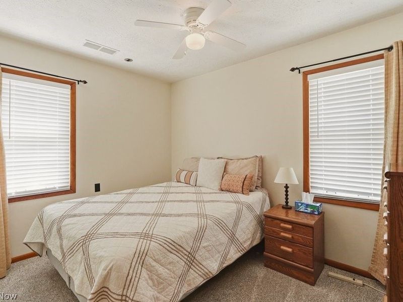 39 Castle Drive , Stow, OH 44262 Photo 7