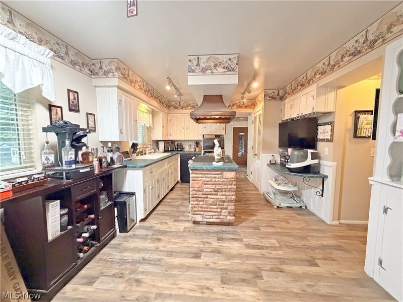 11039 Fitzwater Road , Brecksville, OH 44141 Photo 15