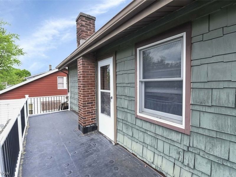 1733 Saratoga Avenue , Cleveland, OH 44109 Photo 26