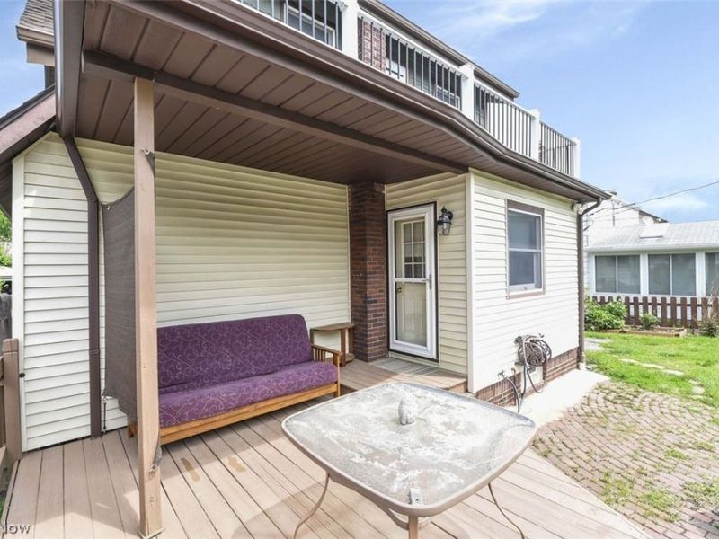 1733 Saratoga Avenue , Cleveland, OH 44109 Photo 4
